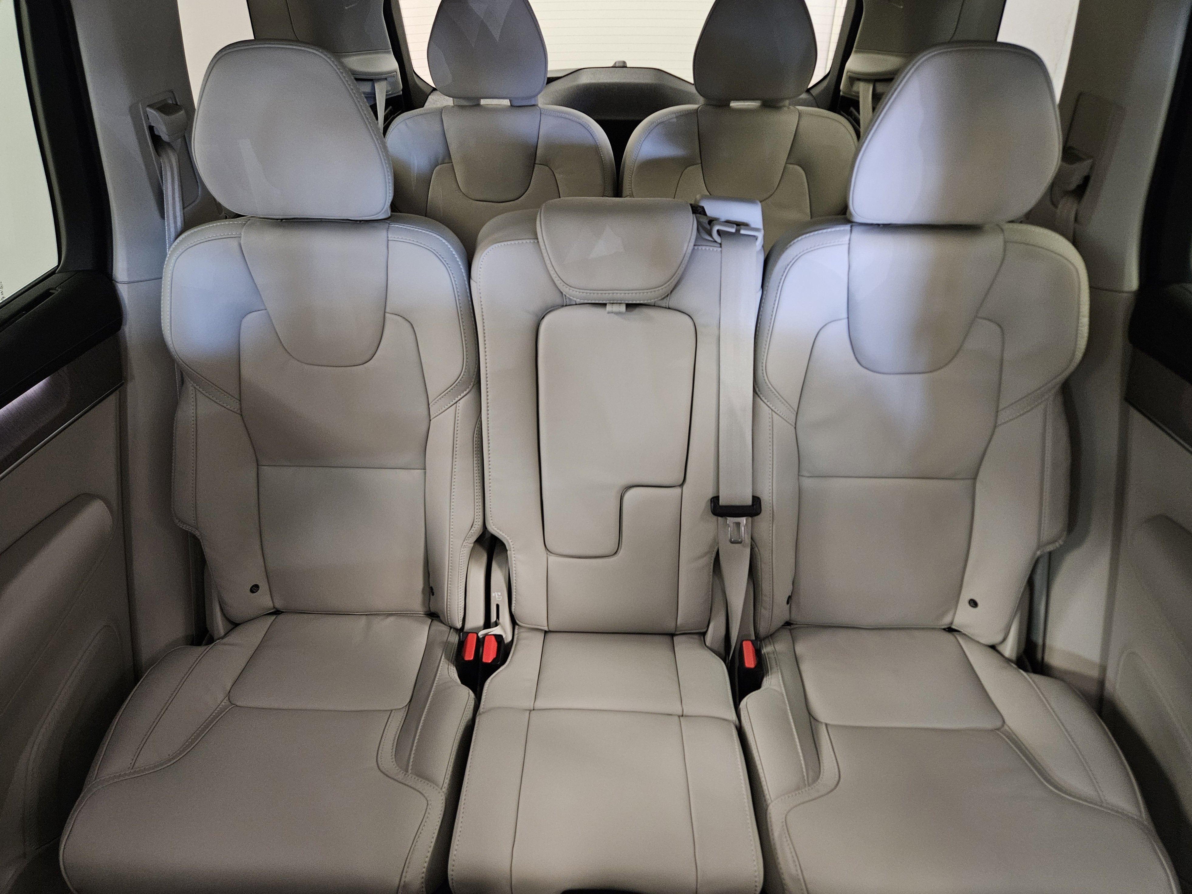 New 2026 Volvo XC90 T8 Ultra w/ Protection Package Premier image 45