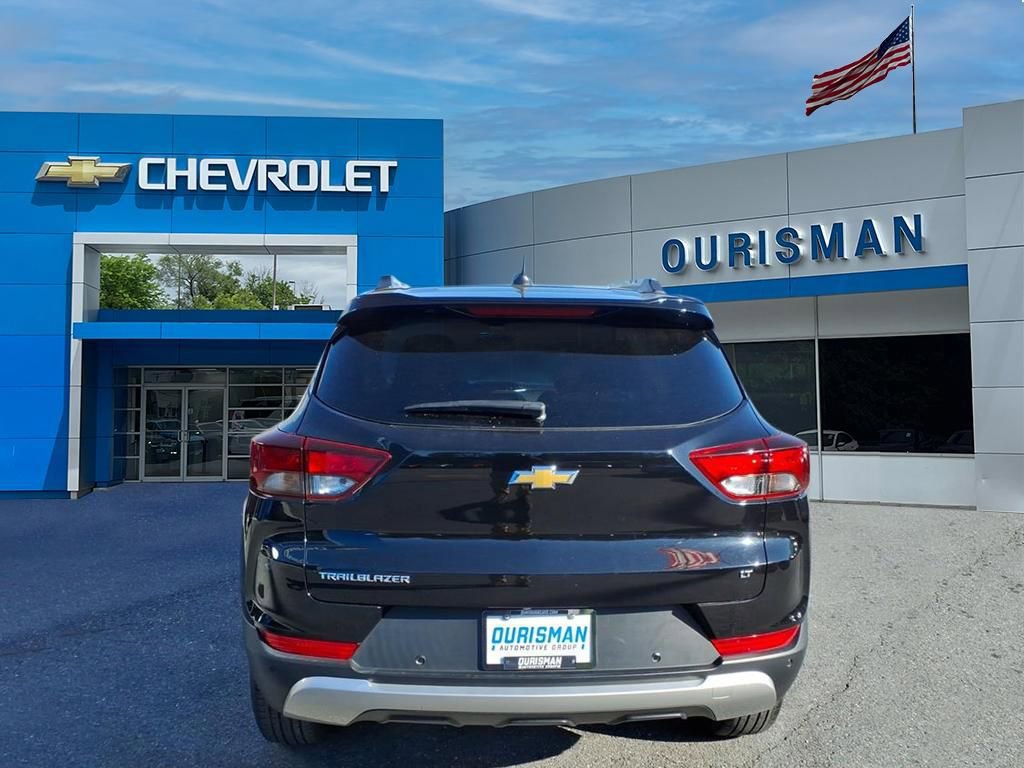 Certified 2022 Chevrolet TrailBlazer LT w/ Convenience Package FWD image 4