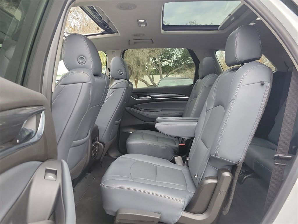 Used 2021 Buick Enclave Essence w/ Sound and Sites Package image 14