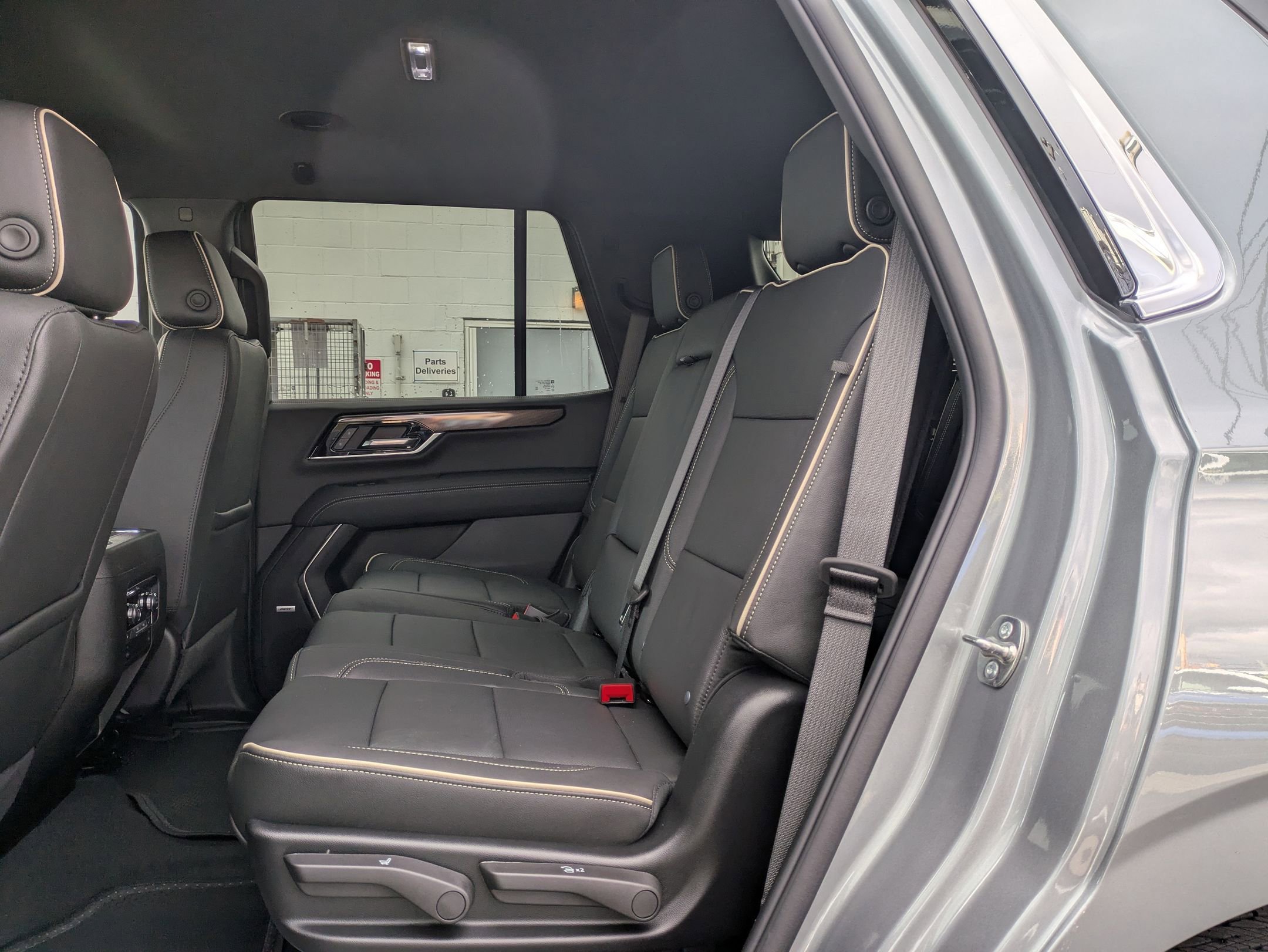 New 2026 GMC Yukon Elevation image 10