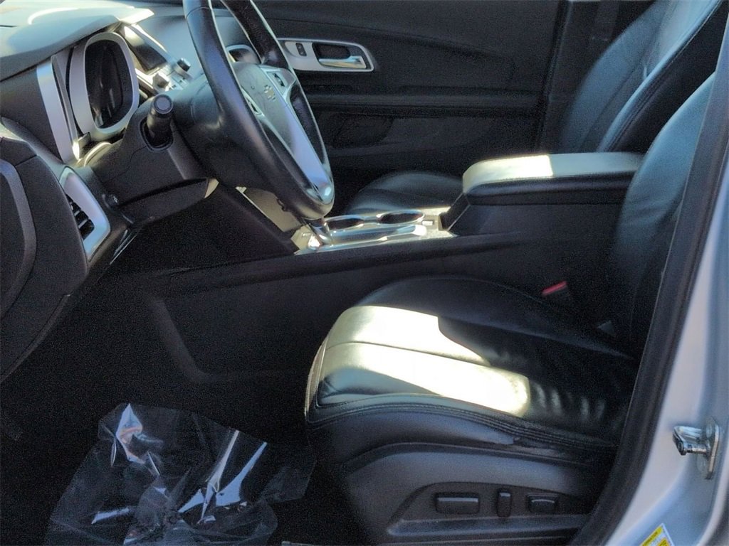 Certified 2017 Chevrolet Equinox LT w/ Convenience Package image 16