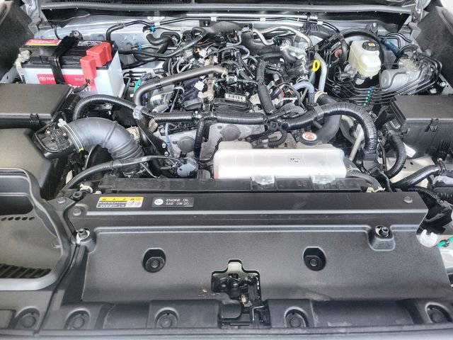 Certified 2025 Toyota 4Runner SR5 AWD/4WD image 25