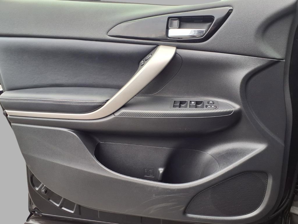 Used 2025 Mitsubishi Eclipse Cross SE image 18