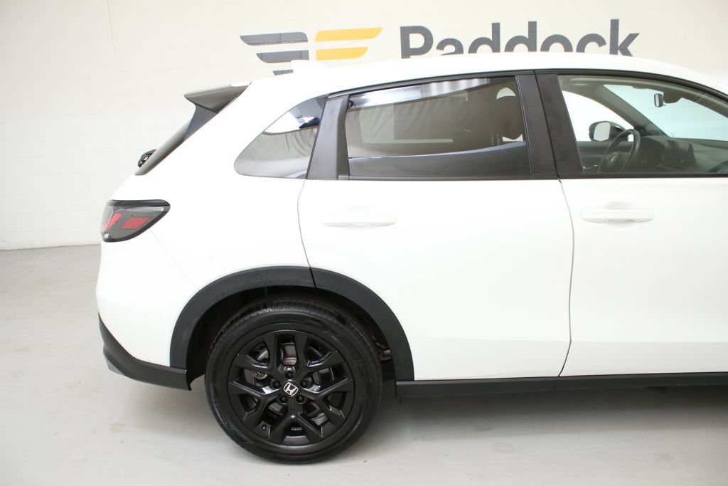 Used 2023 Honda HR-V Sport image 9