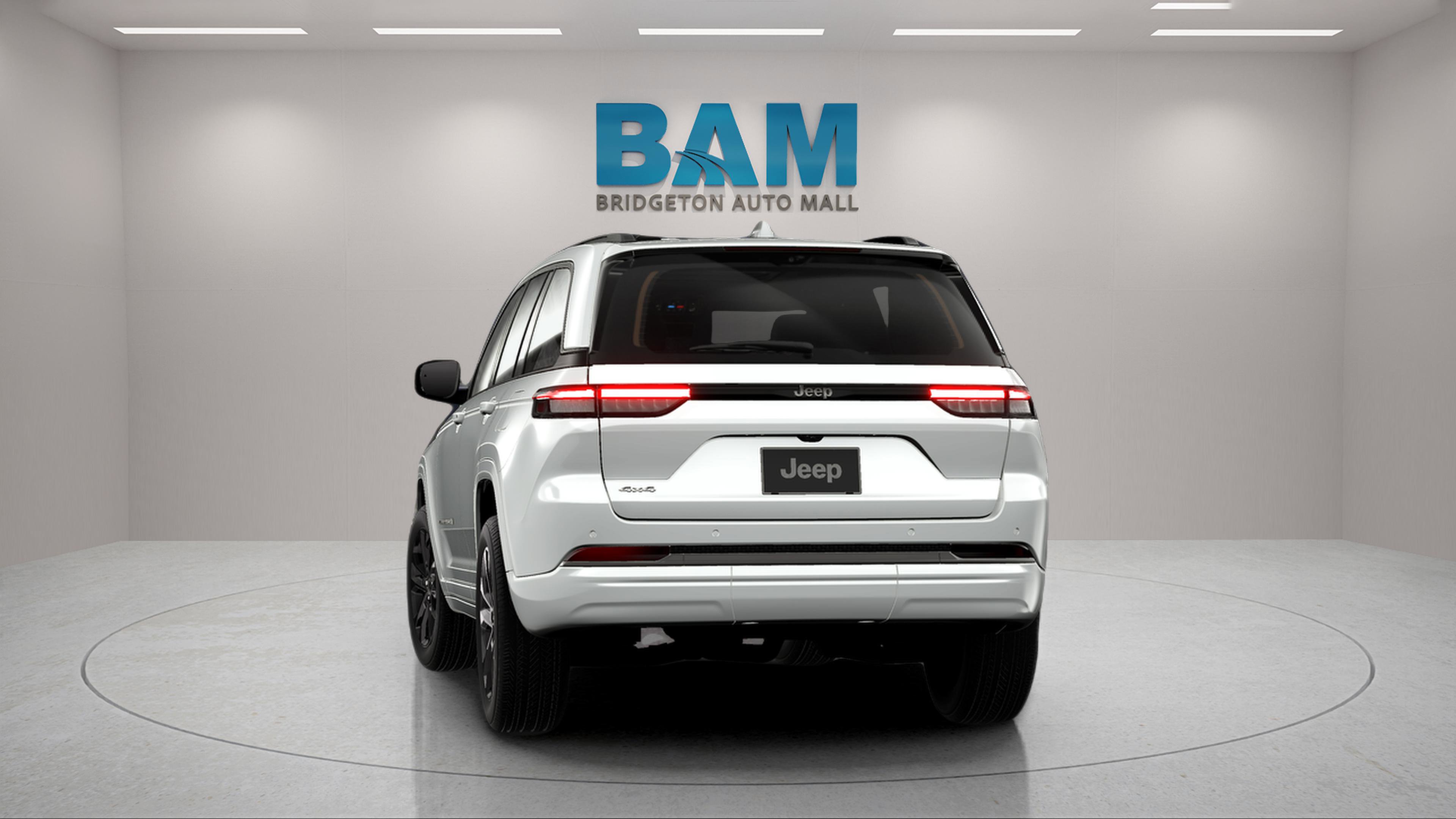 New 2026 Jeep Grand Cherokee Limited Reserve AWD/4WD image 9
