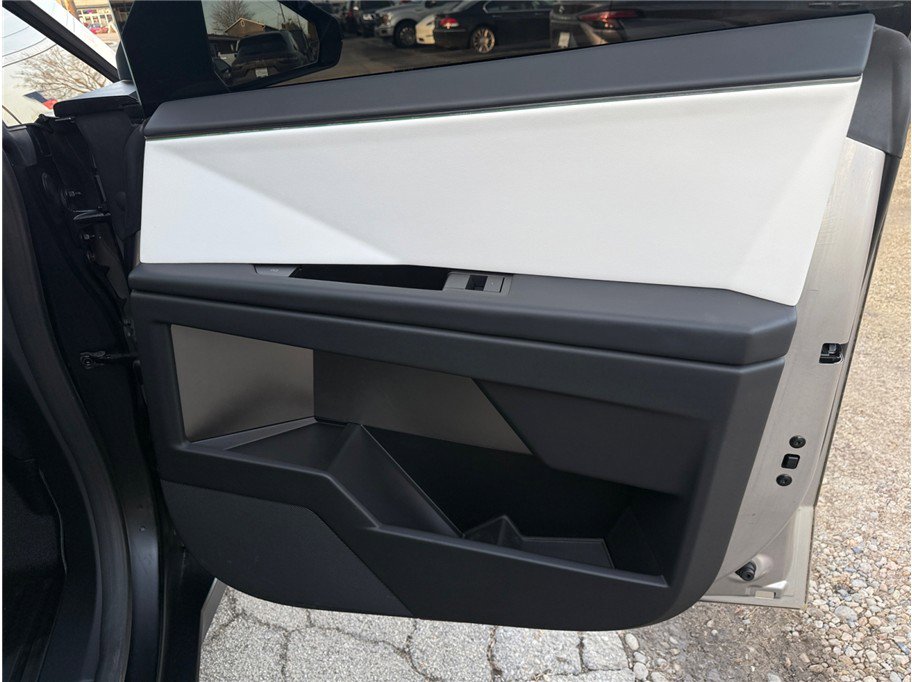 Used 2024 Tesla Cybertruck Cyberbeast image 37