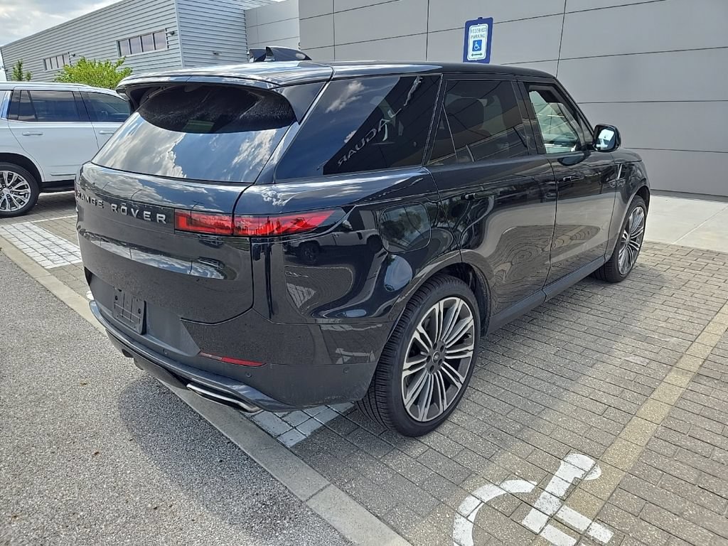 Certified 2024 Land Rover Range Rover Sport SE AWD/4WD image 5