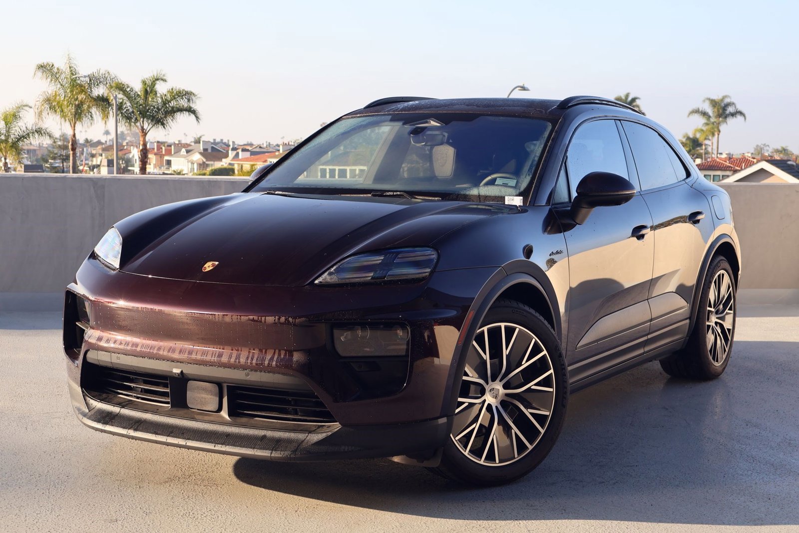New 2025 Porsche Macan 4 Electric image 1