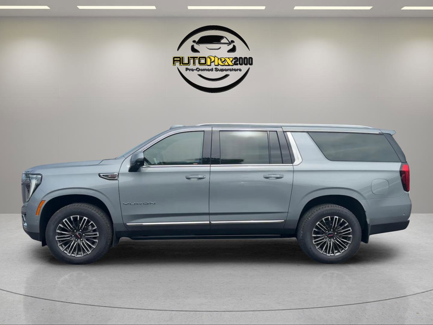Used 2026 GMC Yukon XL Elevation w/ Elevation Premium Package RWD image 4