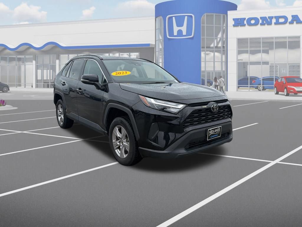 Used 2023 Toyota RAV4 XLE image 10
