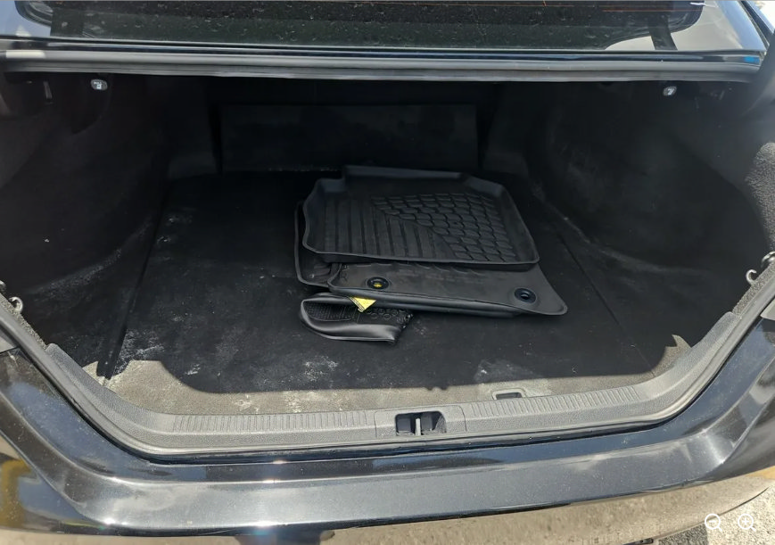 Used 2022 Toyota Camry SE FWD image 11