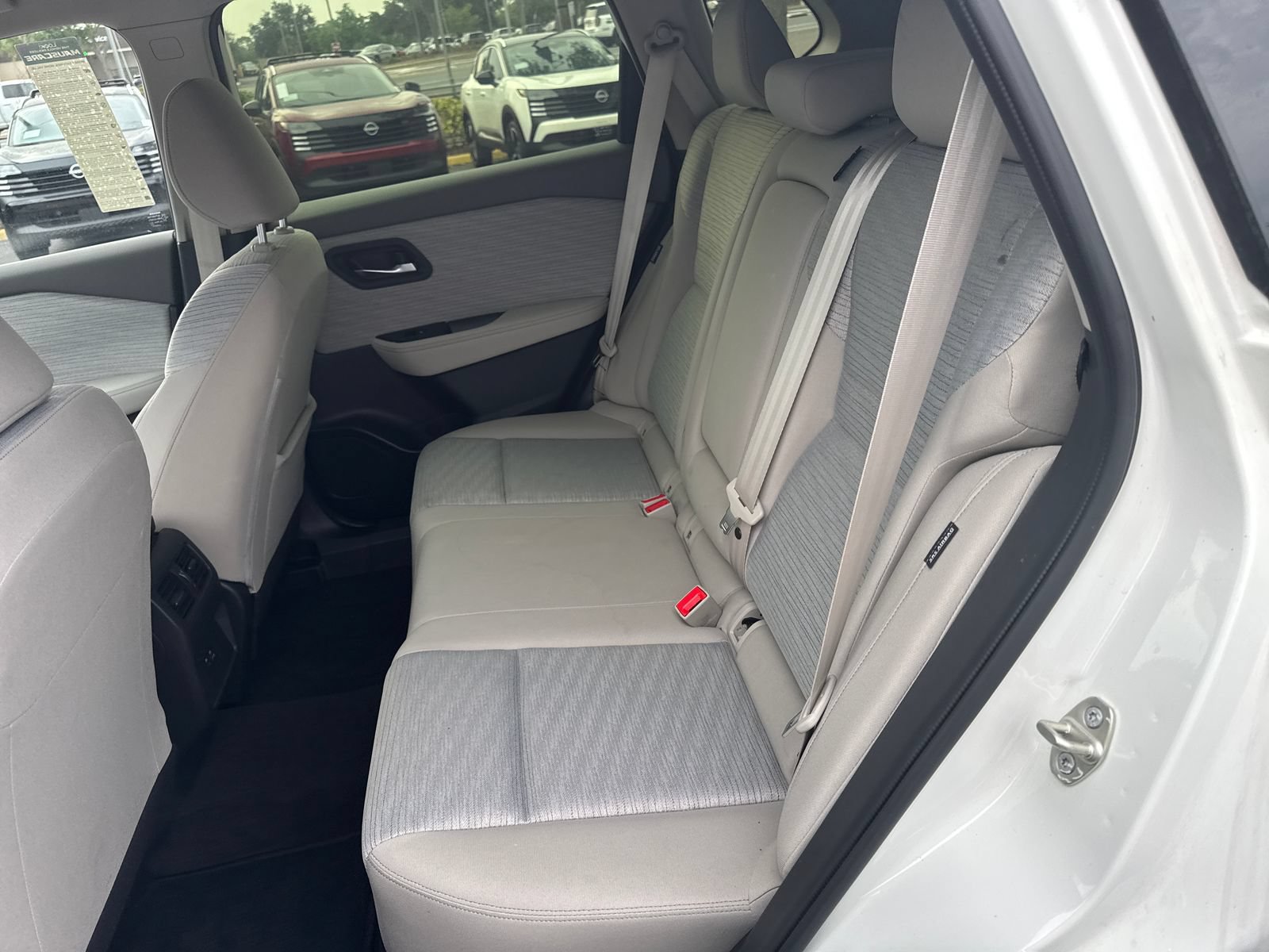 Used 2023 Nissan Rogue SV FWD image 24