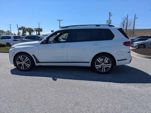 New 2026 BMW X7 M60i image 8