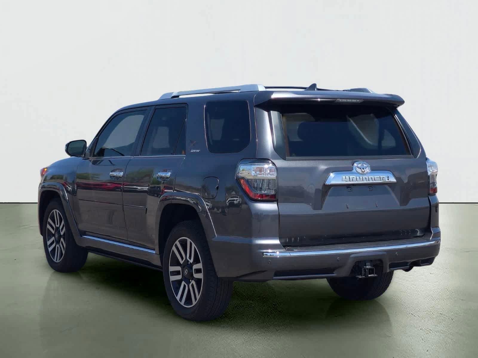 Used 2023 Toyota 4Runner Limited RWD image 3
