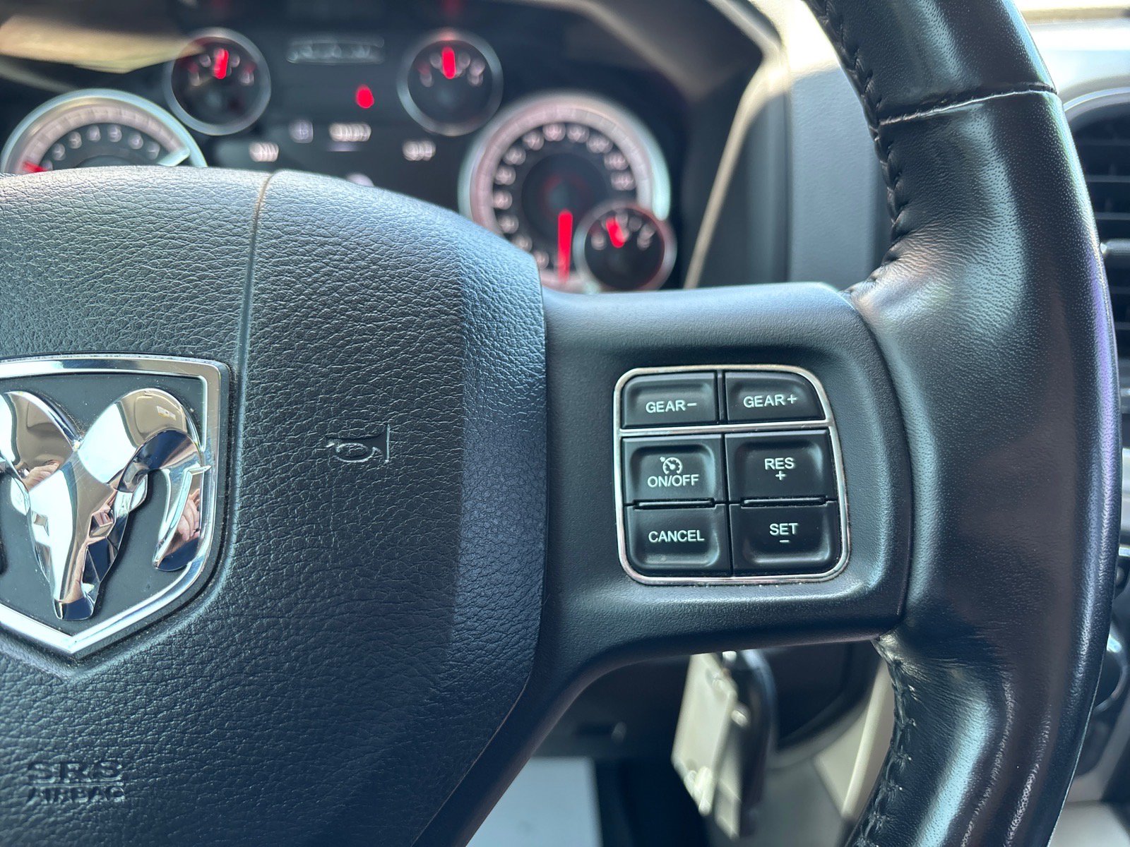 Used 2019 RAM 1500 Warlock AWD/4WD image 30
