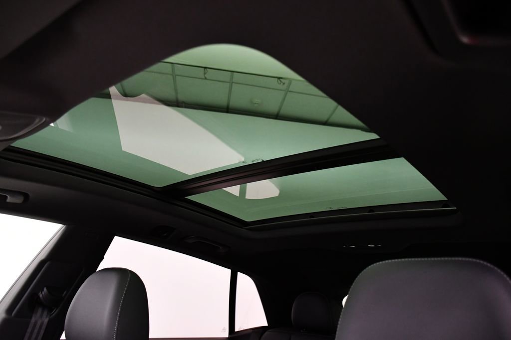 Used 2025 Audi Q8 Premium Plus image 17