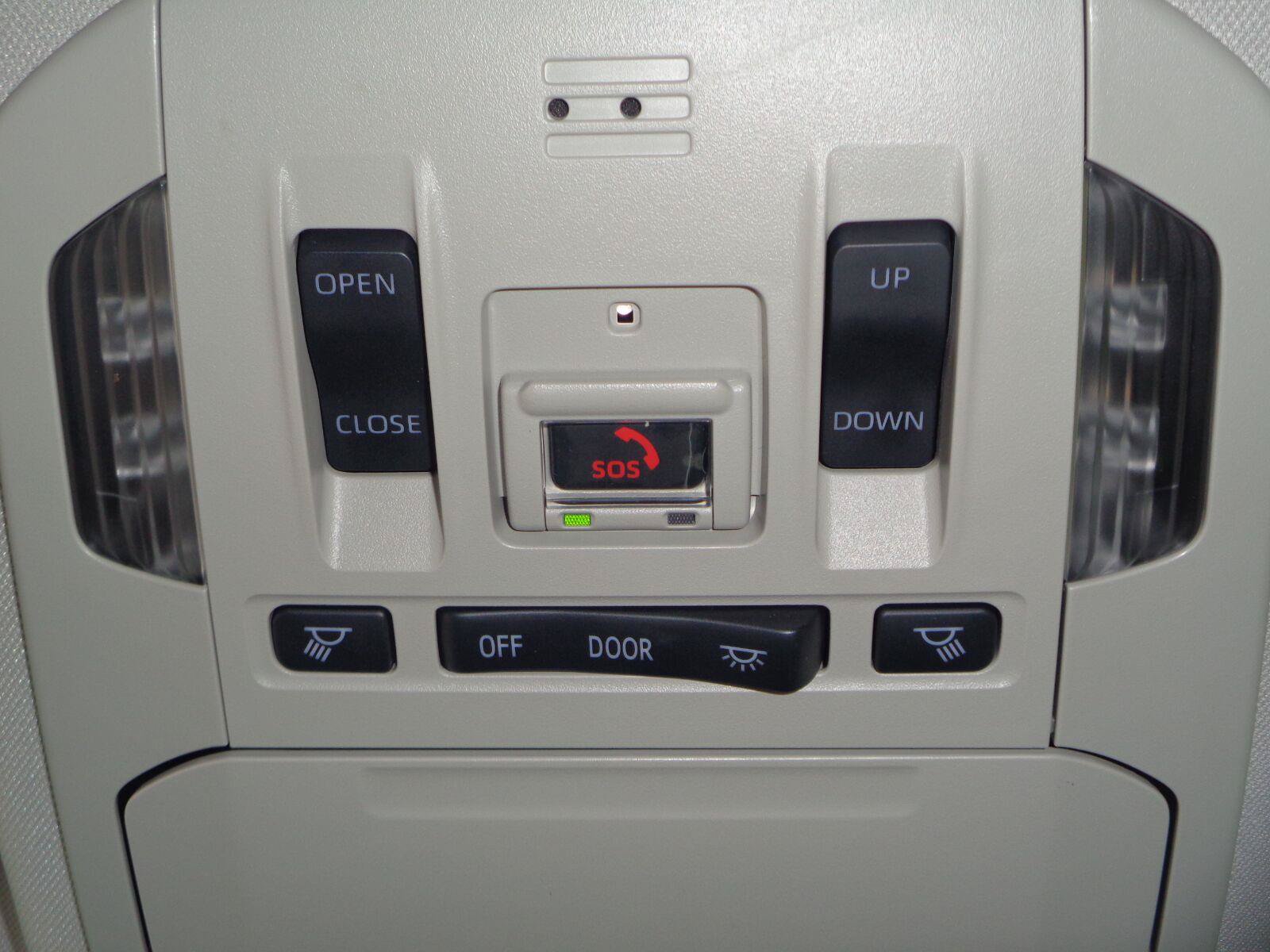 Used 2022 Toyota Highlander XLE AWD/4WD image 12