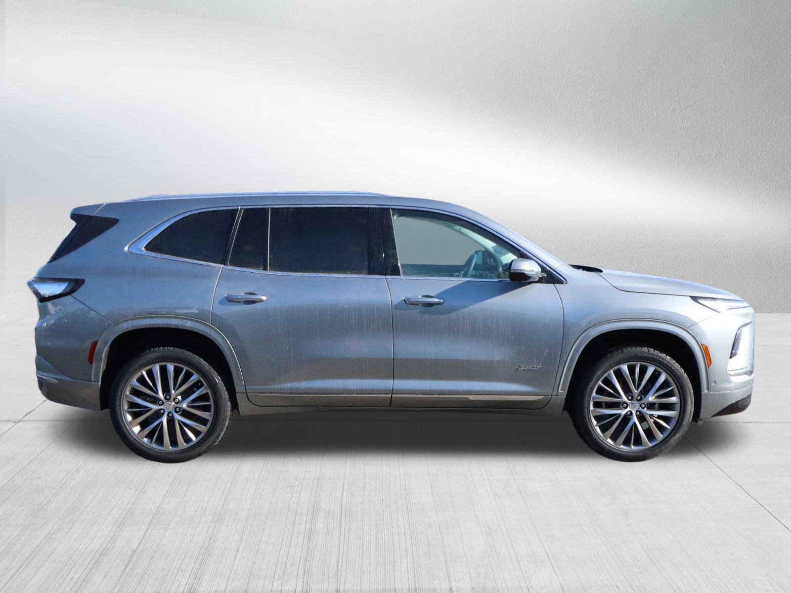 New 2026 Buick Enclave Avenir w/ Super Cruise Package AWD/4WD image 8