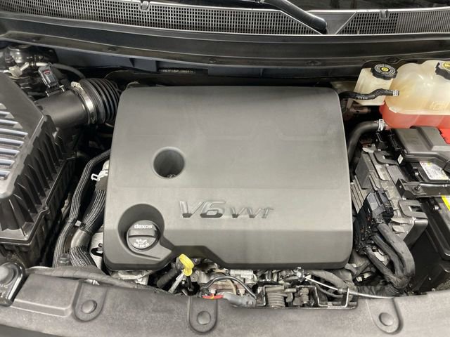 Used 2023 Chevrolet Traverse LS FWD image 28