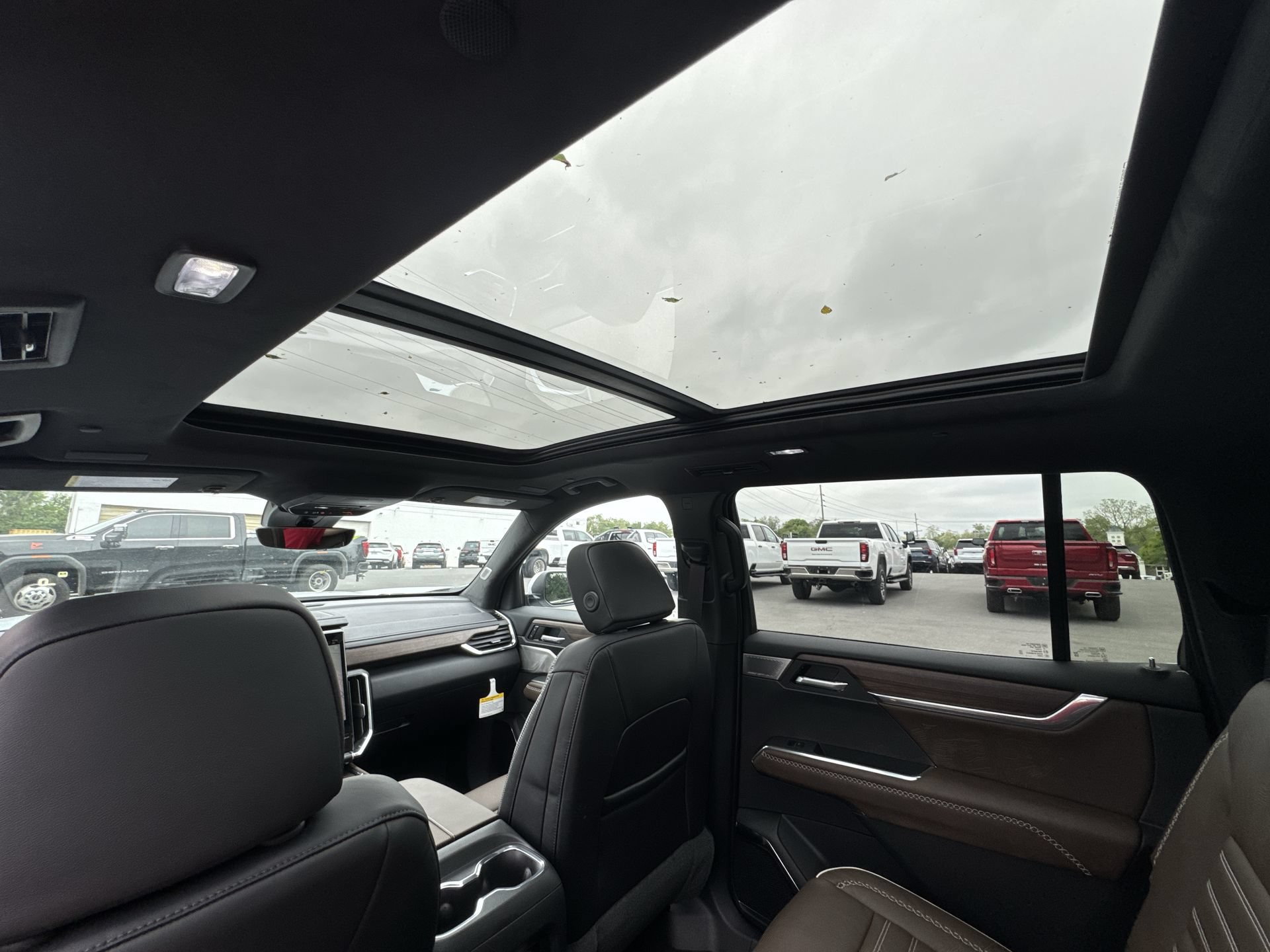 New 2026 GMC Acadia Denali Ultimate AWD/4WD image 16