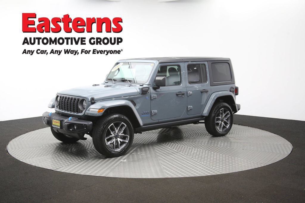Used 2024 Jeep Wrangler Unlimited w/ Convenience Group AWD/4WD image 57