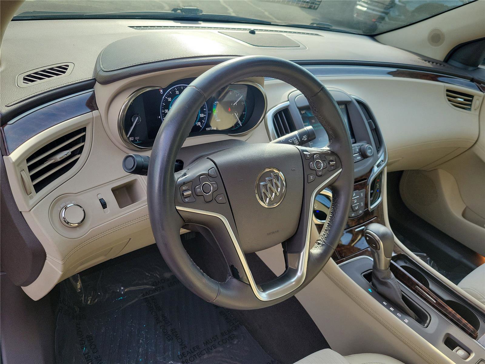 Used 2015 Buick LaCrosse image 19