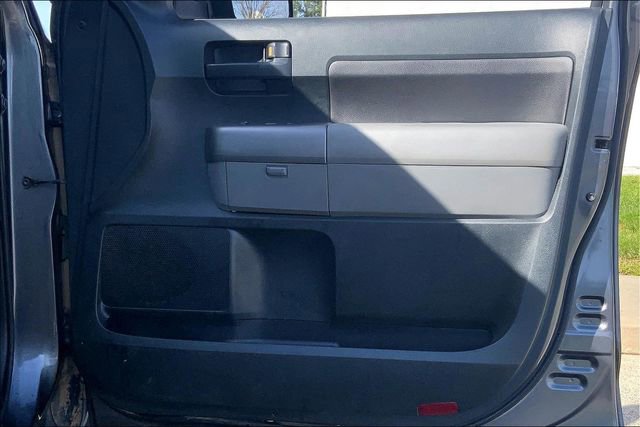 Used 2012 Toyota Tundra 4x4 CrewMax w/ Tow Pkg image 22
