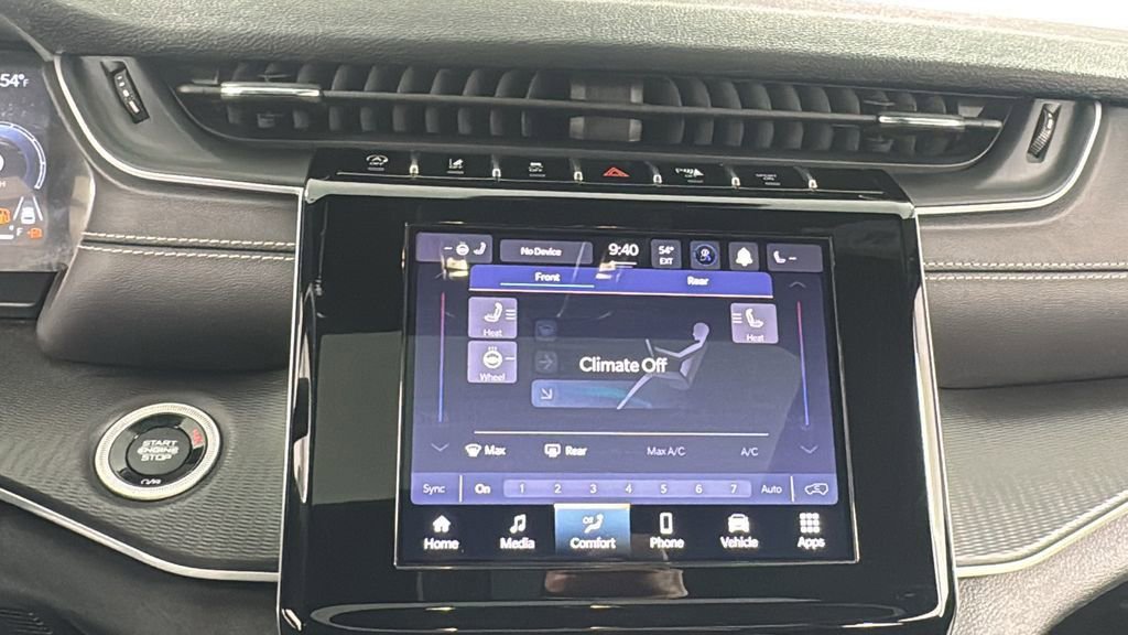 Used 2023 Jeep Grand Cherokee L Laredo image 26