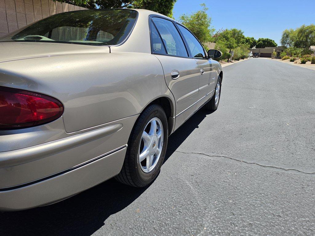 Used 2001 Buick Regal LS w/ Touring Pkg FWD image 4