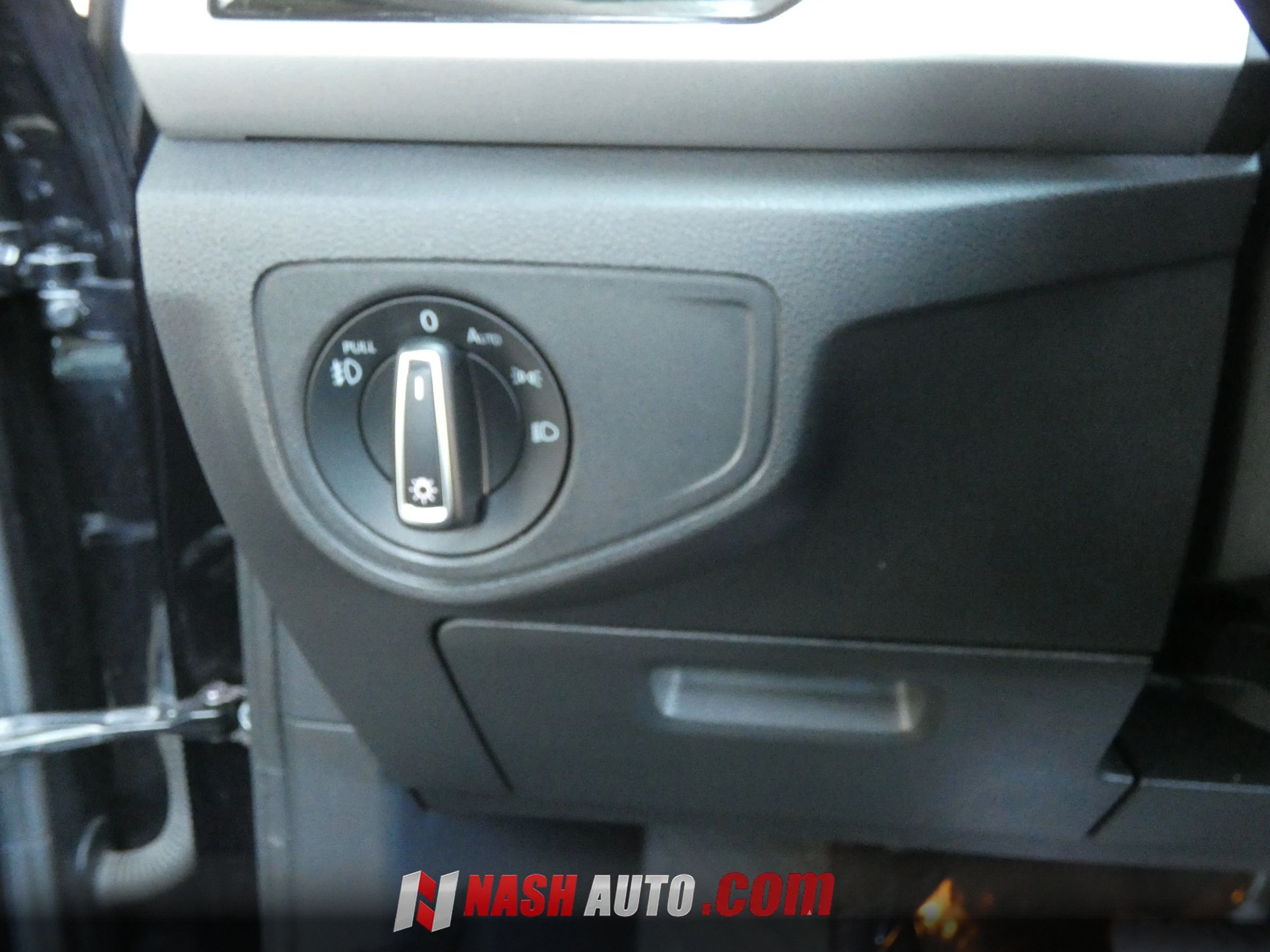 Used 2018 Volkswagen Atlas SEL AWD/4WD image 56