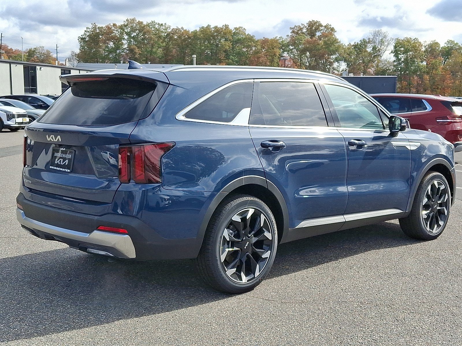 New 2025 Kia Sorento EX image 4