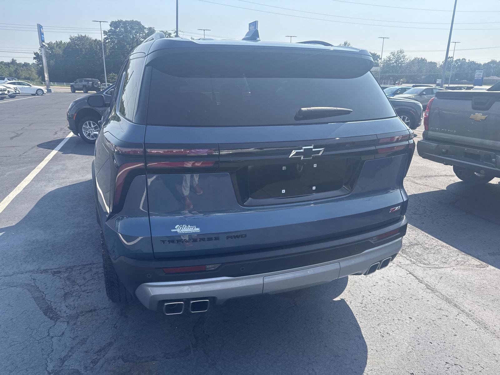 Used 2025 Chevrolet Traverse Z71 w/ Driver Confidence Package AWD/4WD image 3