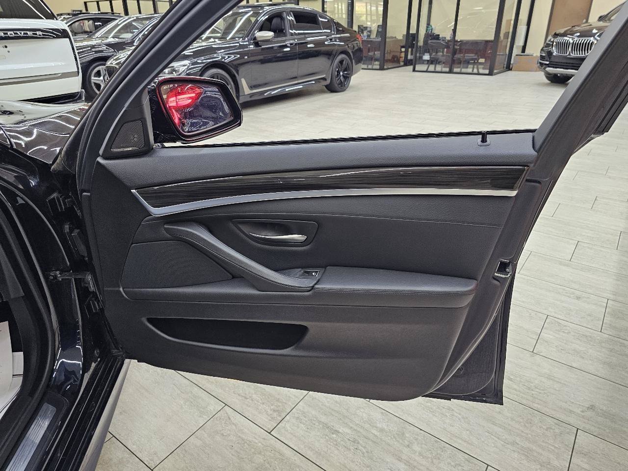 Used 2014 BMW 528i Sedan RWD image 42