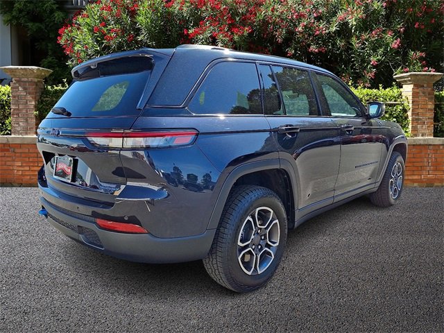 Used 2022 Jeep Grand Cherokee Trailhawk w/ Advanced Protech Group II image 5