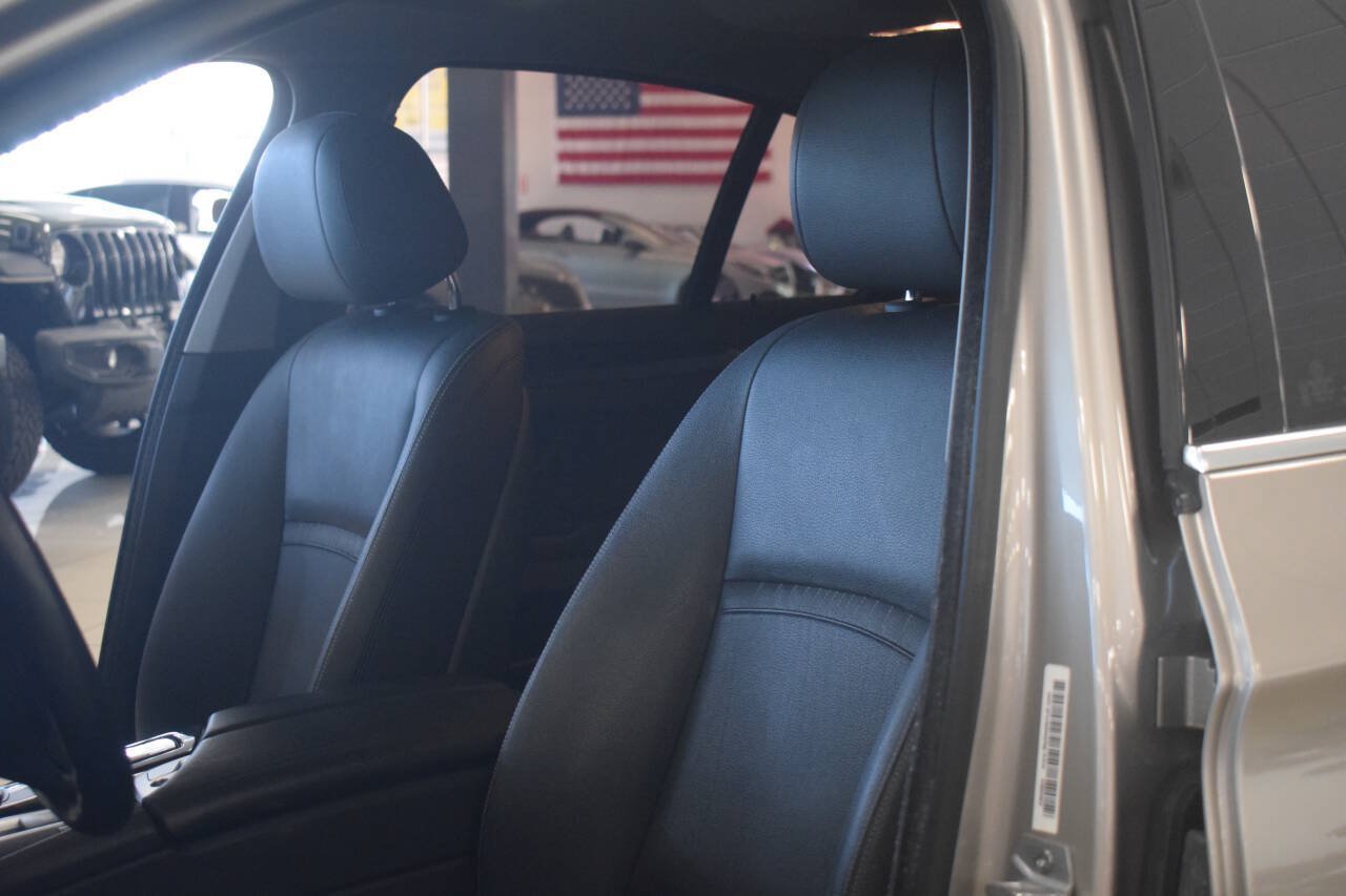 Used 2014 BMW 528i Sedan RWD image 46