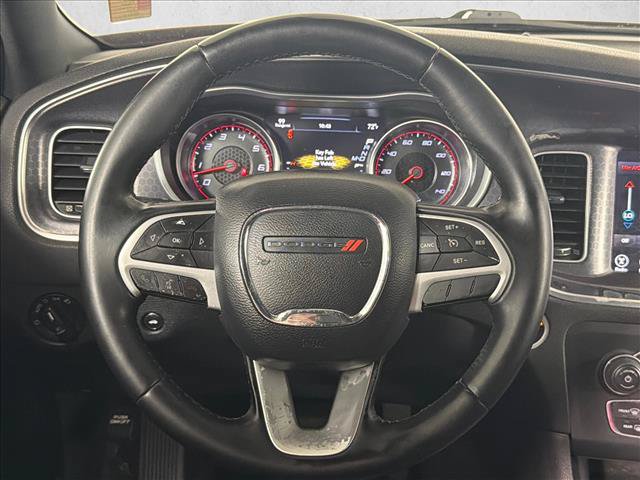 Used 2017 Dodge Charger SXT RWD image 23