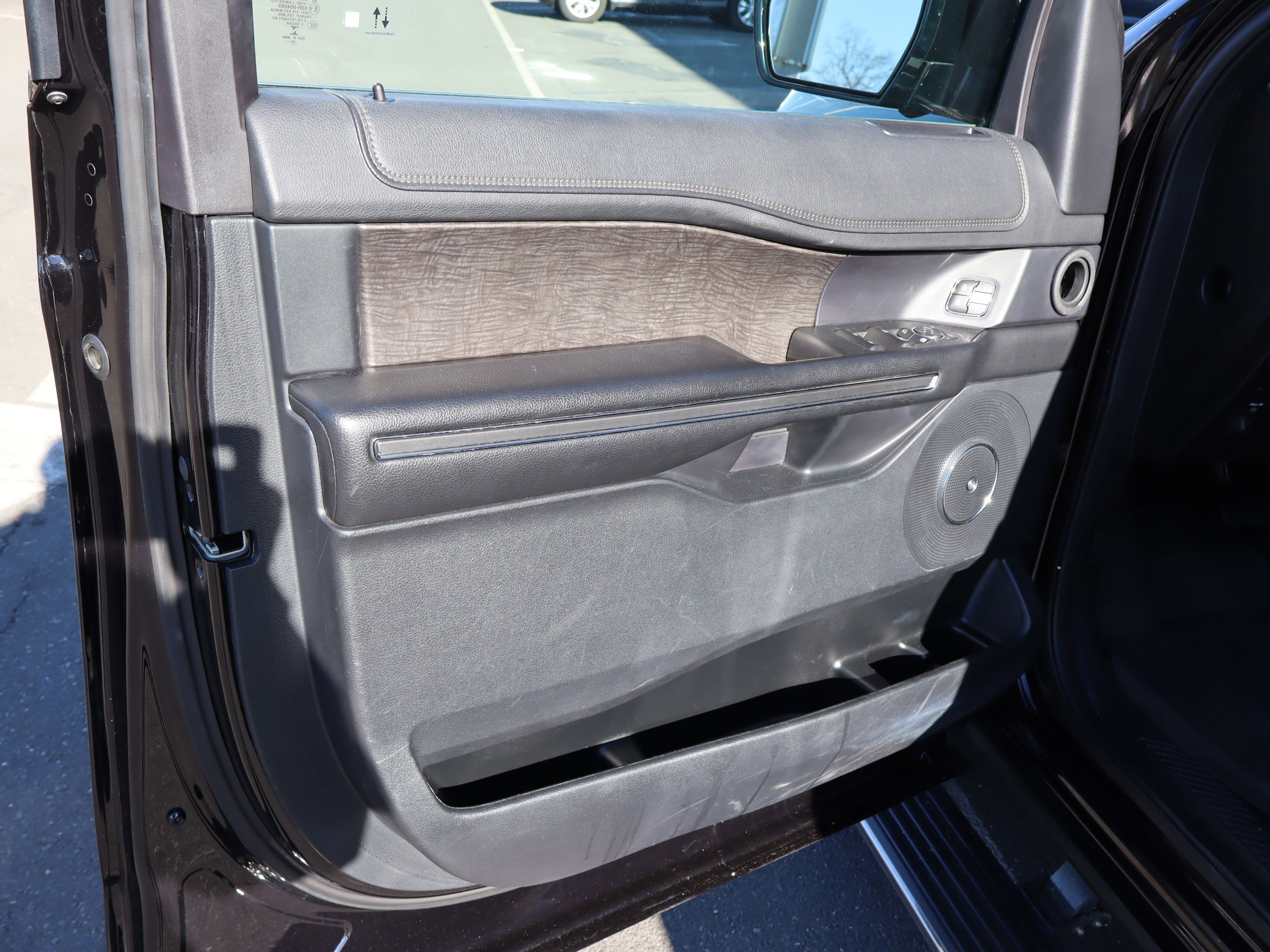 Used 2020 Ford Expedition Limited w/ Special Edition Package image 17