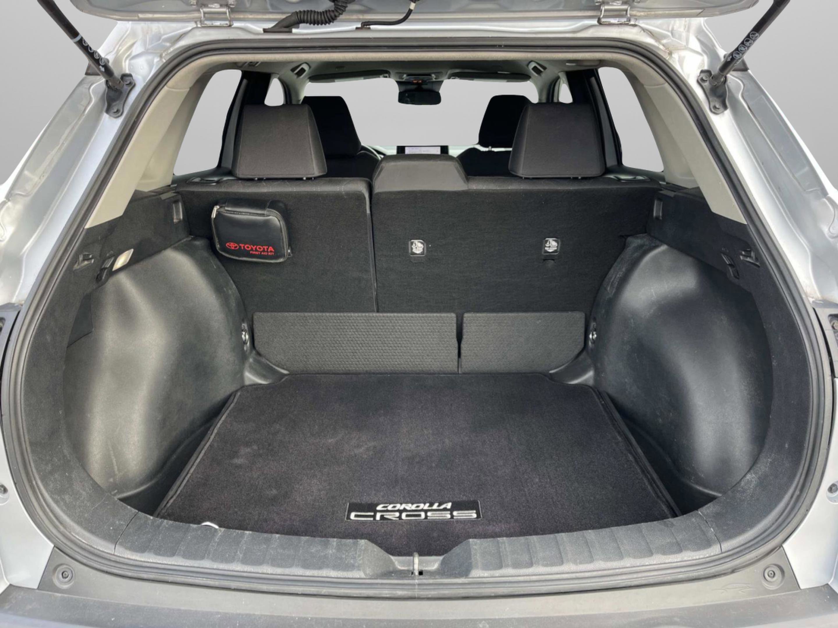 Used 2023 Toyota Corolla Cross LE image 20