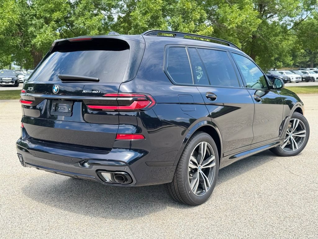 New 2027 BMW X7 xDrive40i w/ M Sport Package AWD/4WD image 6