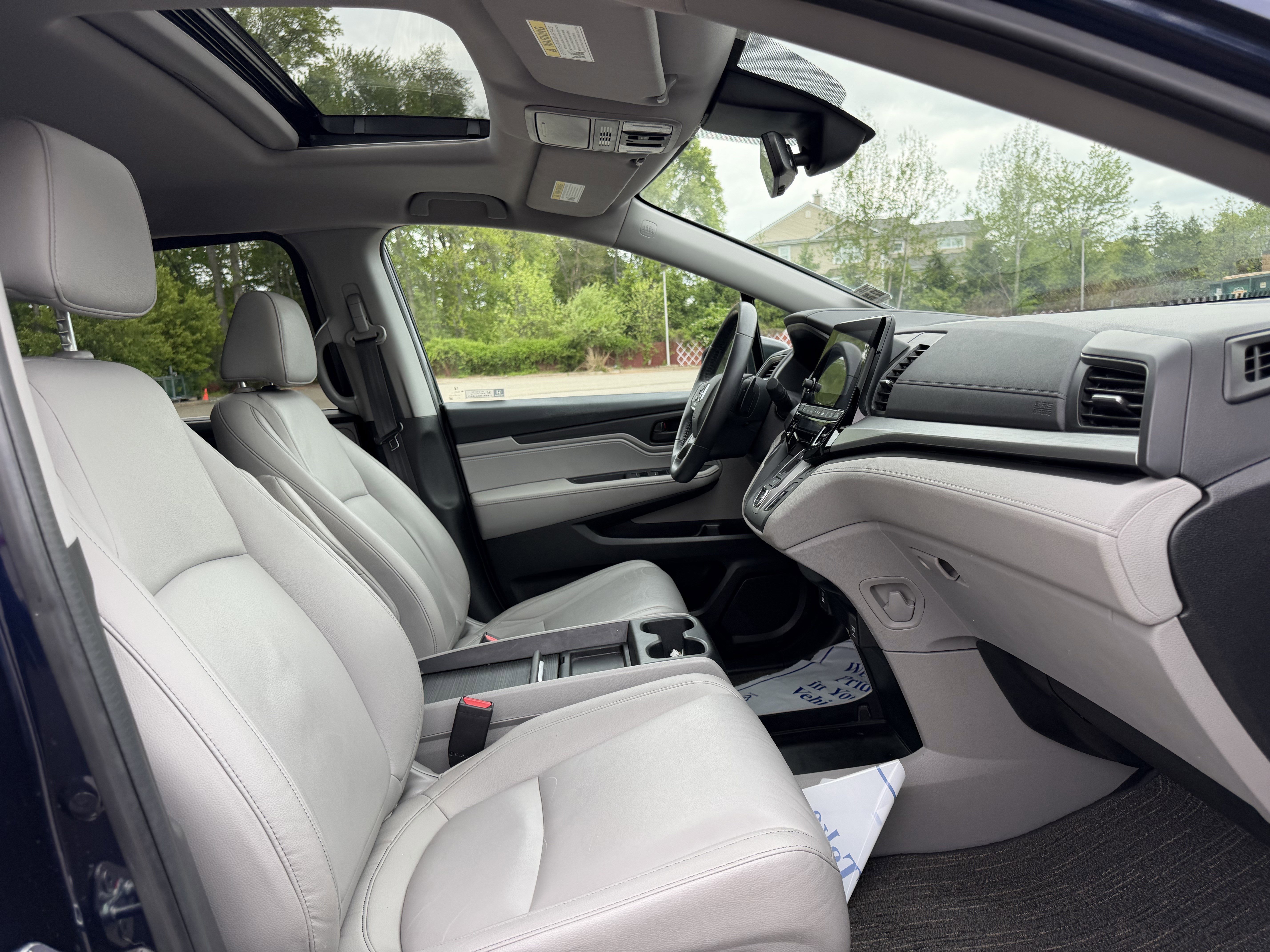 Used 2024 Honda Odyssey EX-L image 12