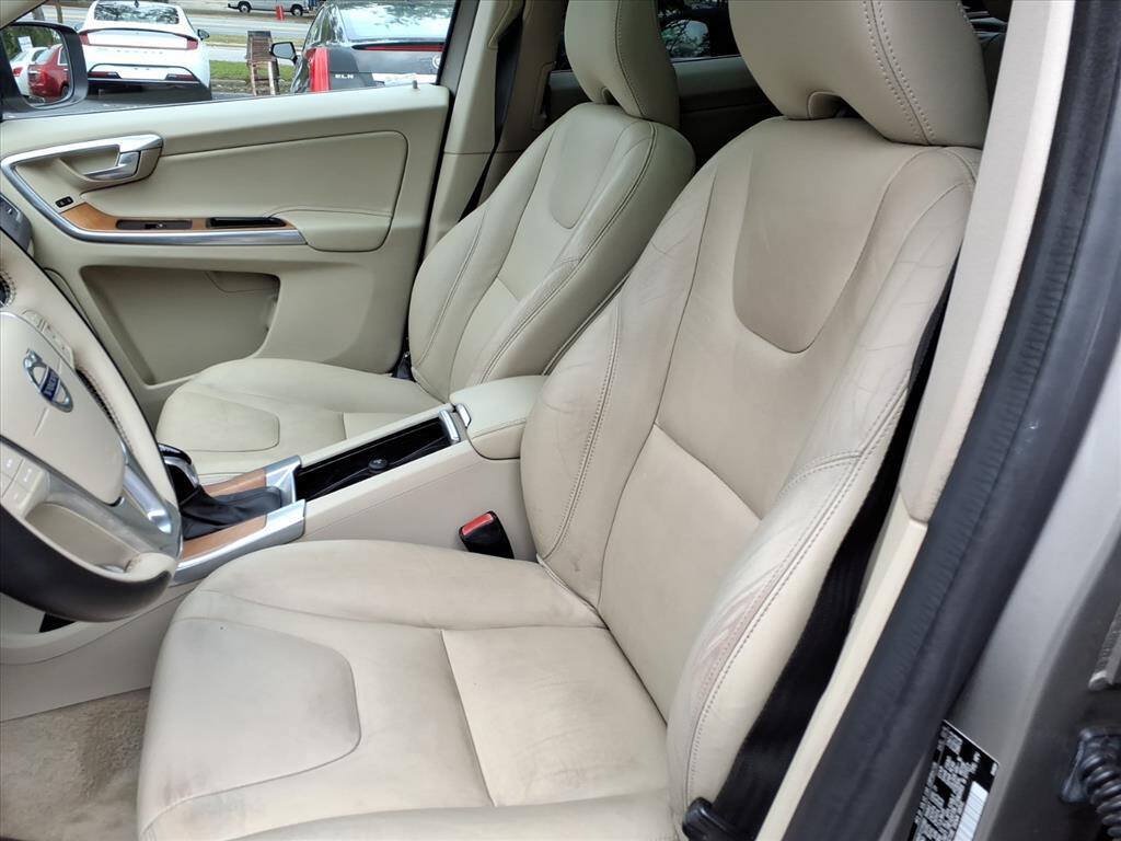 Used 2015 Volvo XC60 T5 Platinum FWD image 18