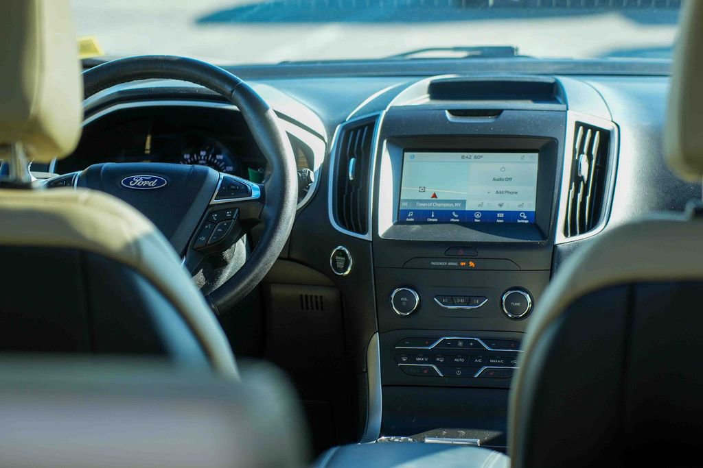 Used 2020 Ford Edge SEL w/ Convenience Package AWD/4WD image 13
