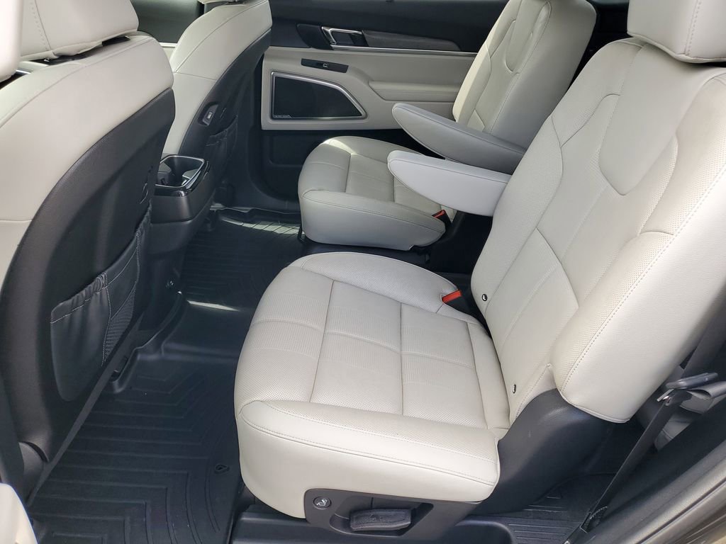 Used 2022 Kia Telluride SX w/ Nightfall Edition Package image 22