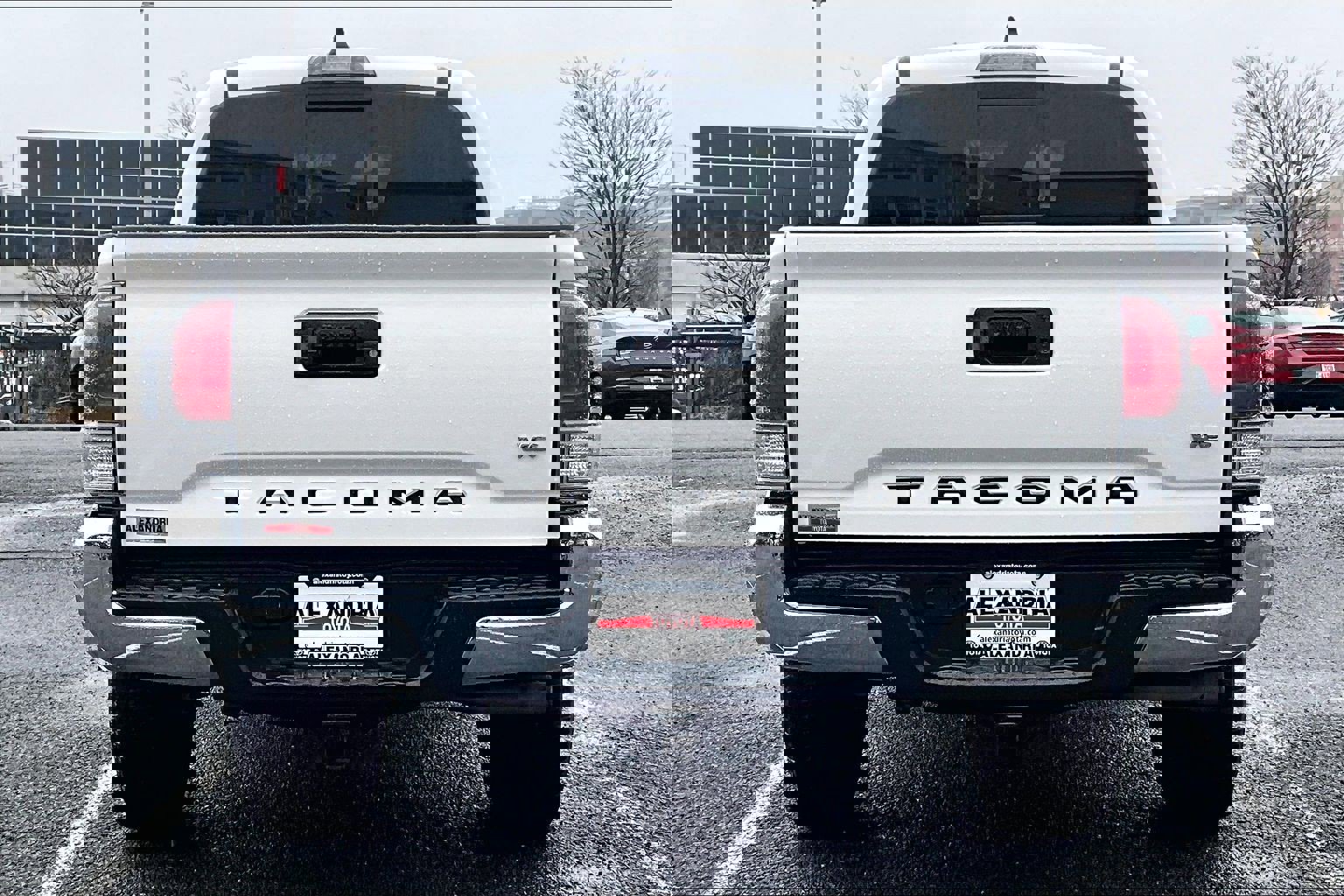 Used 2021 Toyota Tacoma TRD Off-Road image 4