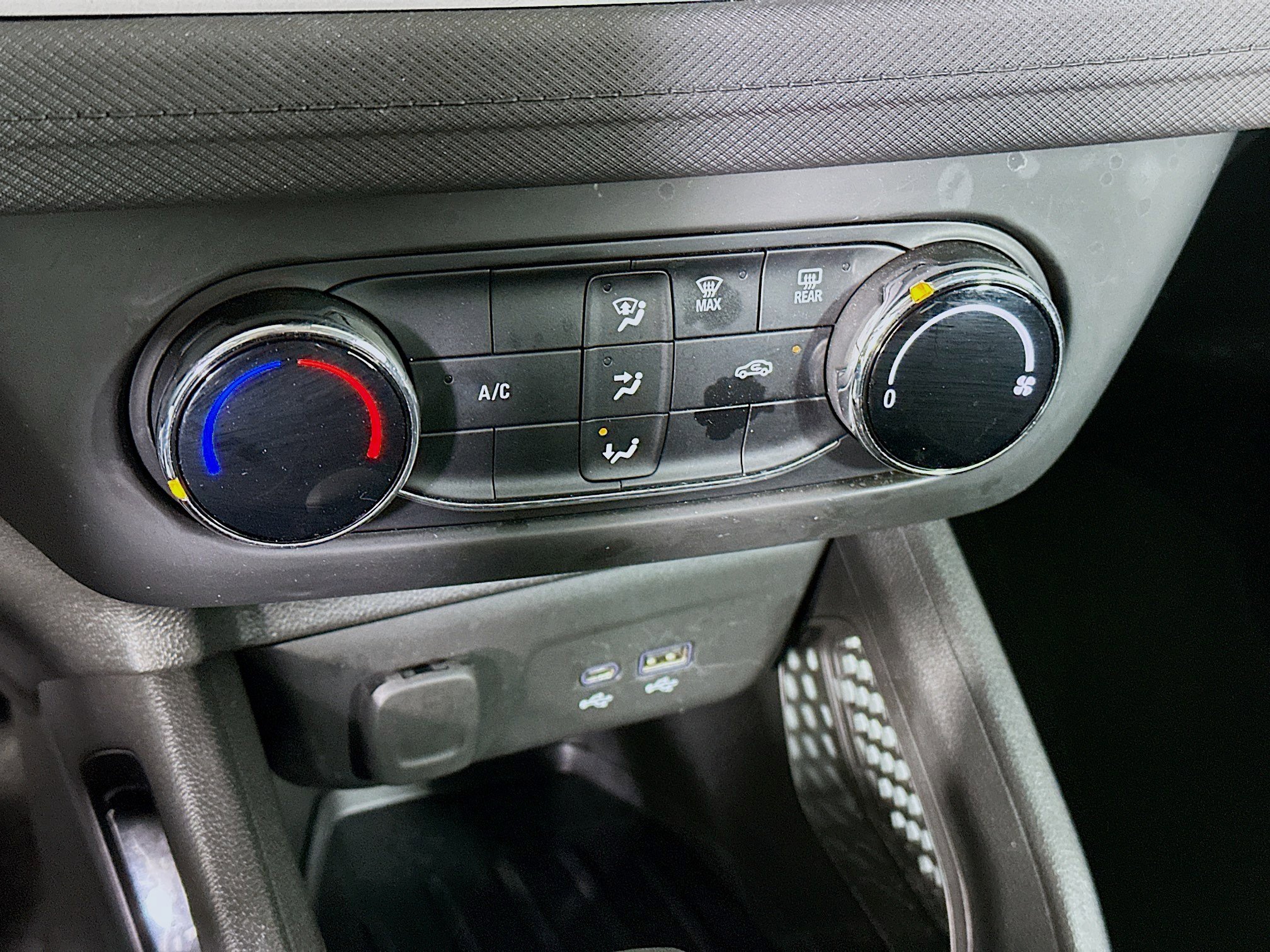 Used 2024 Chevrolet TrailBlazer LS image 24