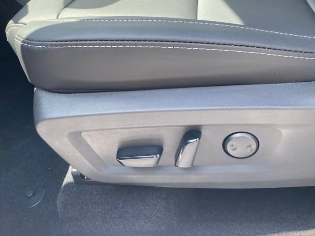New 2025 Nissan Murano SL AWD/4WD image 17