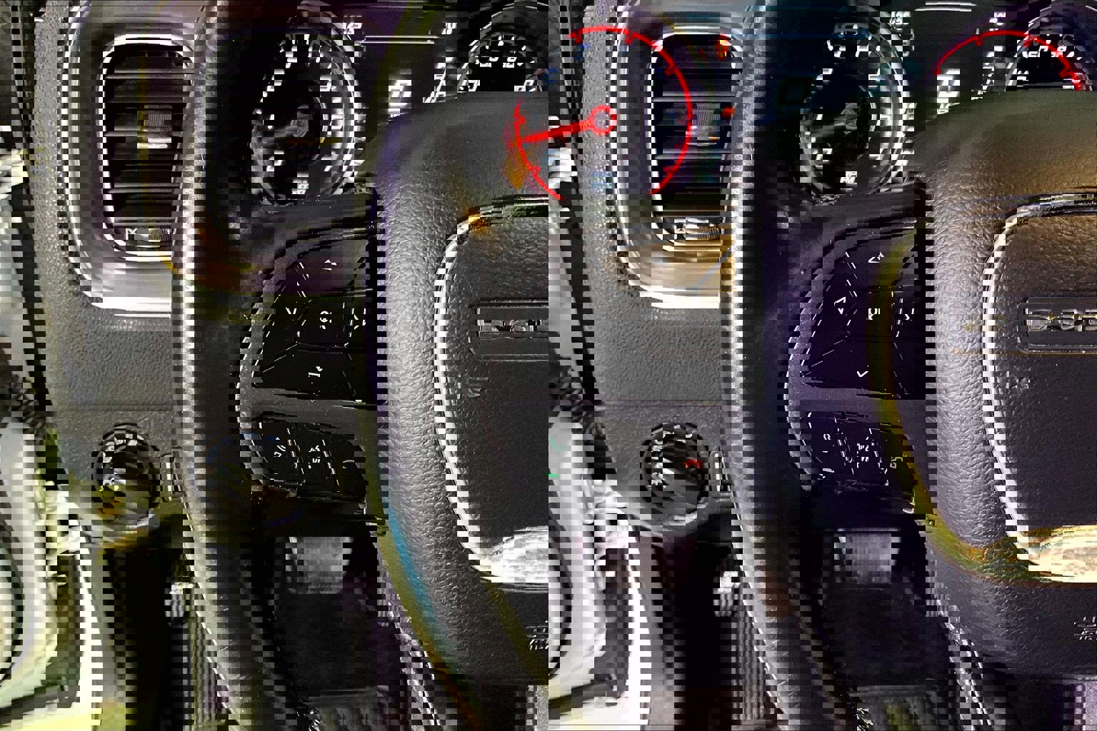 Used 2018 Dodge Charger SXT RWD image 11