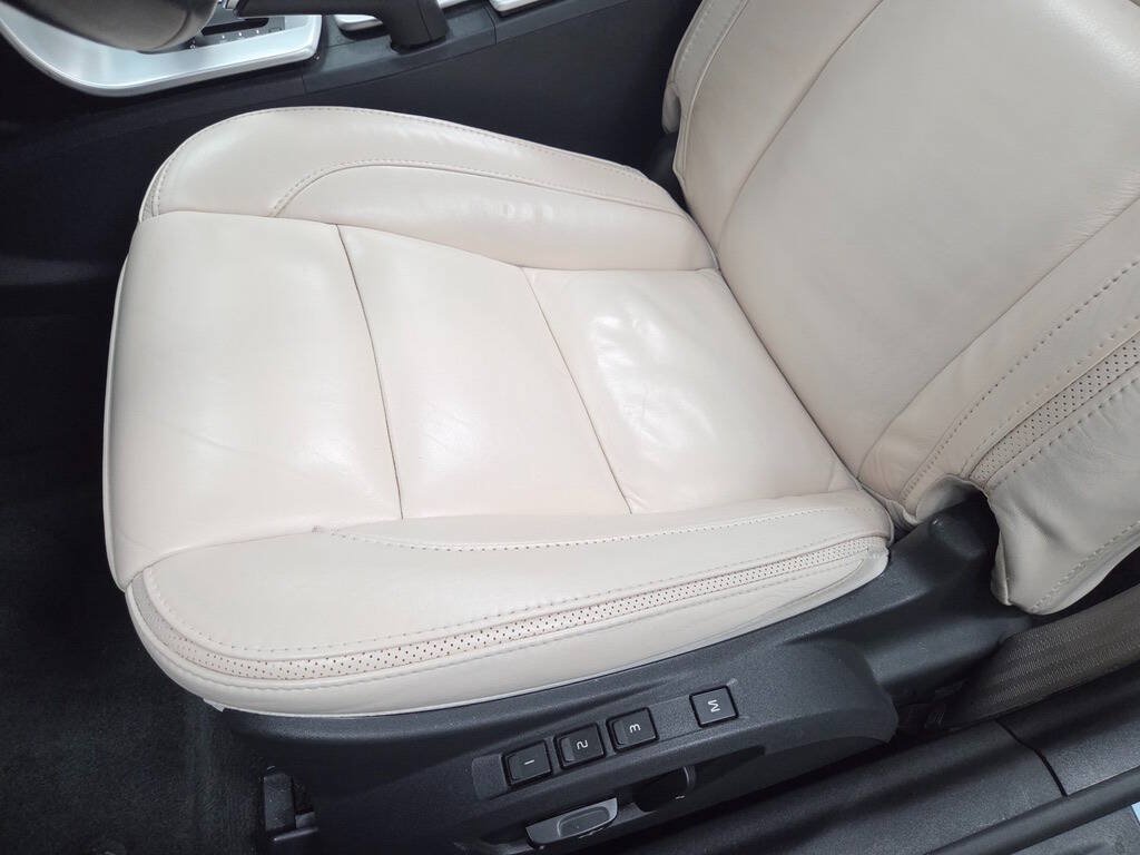 Used 2012 Volvo C70 T5 FWD image 36