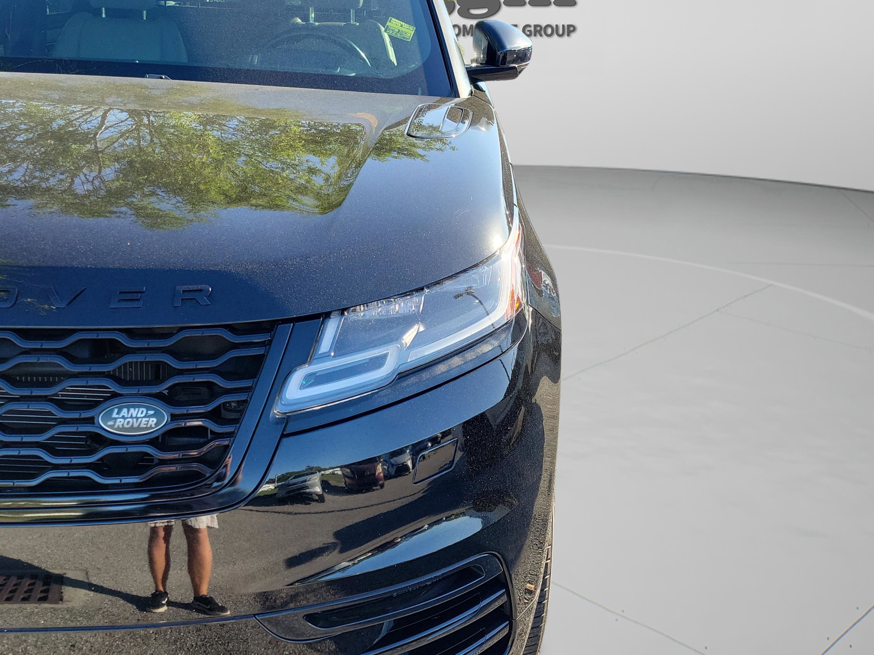 Used 2020 Land Rover Range Rover Velar R-Dynamic S image 7