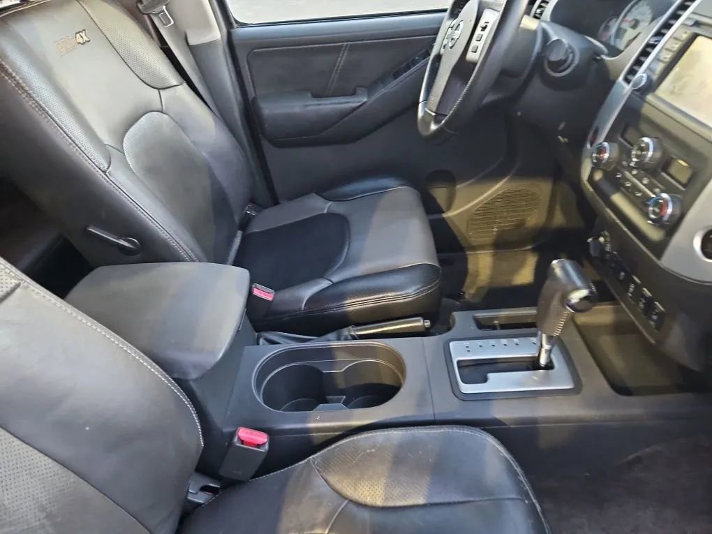 Used 2014 Nissan Frontier PRO-4X w/ Pro-4x Luxury Package AWD/4WD image 13